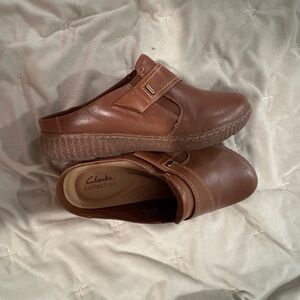 Clarks Tan Leather Slip-On Mules